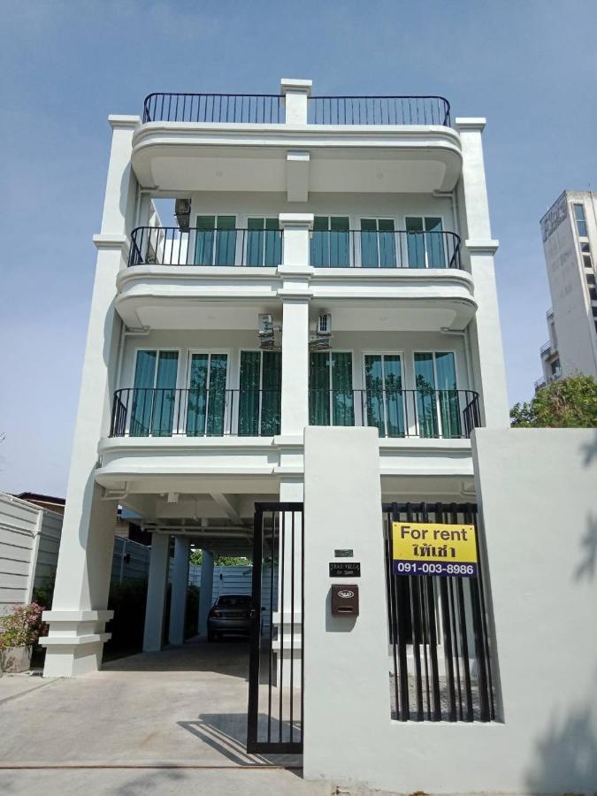 Teak Villa Bangkok Luaran gambar