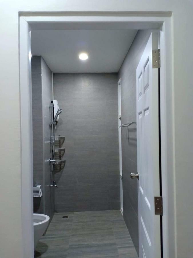 Teak Villa Bangkok Luaran gambar