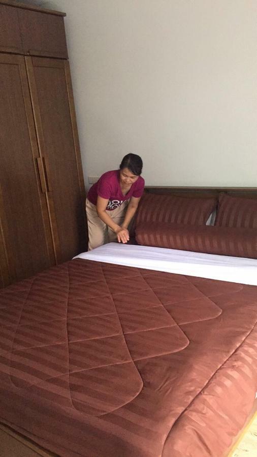 Teak Villa Bangkok Luaran gambar
