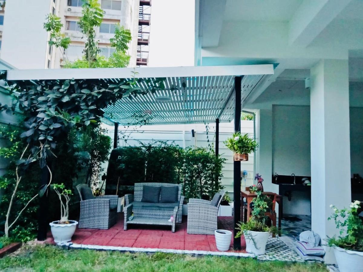 Teak Villa Bangkok Luaran gambar